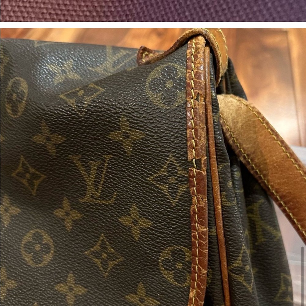 Louis Vuitton saumur 35 mesenger crossbody bag - Picture 12 of 16